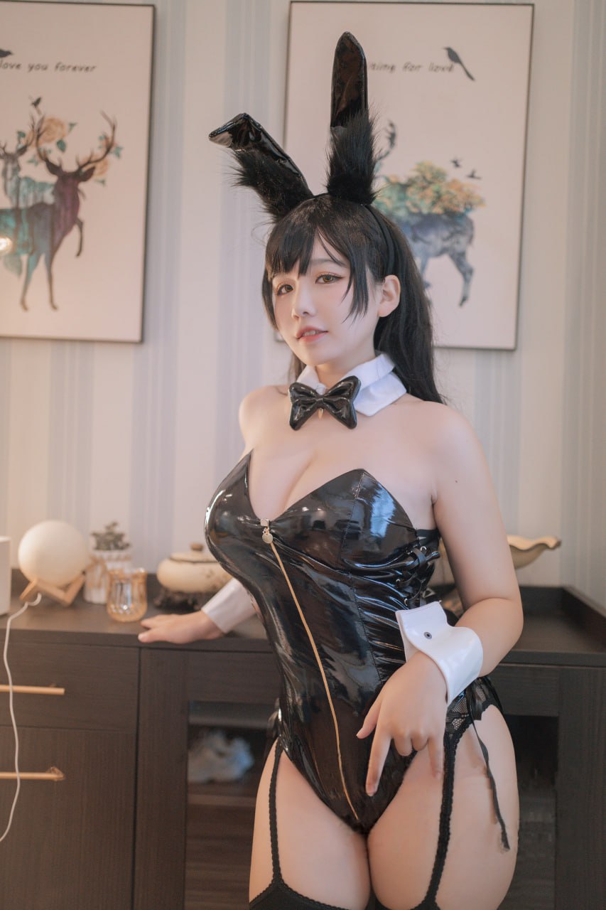 阿半今天很开心 – 碧蓝航线 爱宕 [31P]套图库-美女套图库-精美私房套图库套图库站